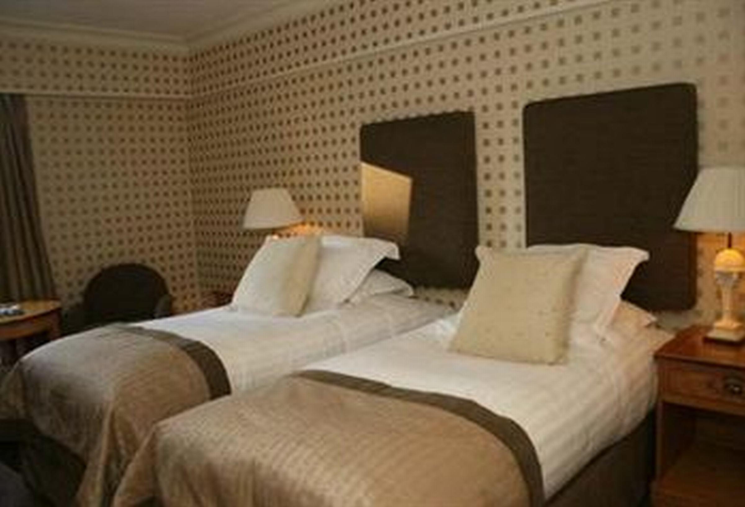 The Culloden Estate And Spa Holywood  Exteriér fotografie A room at the hotel