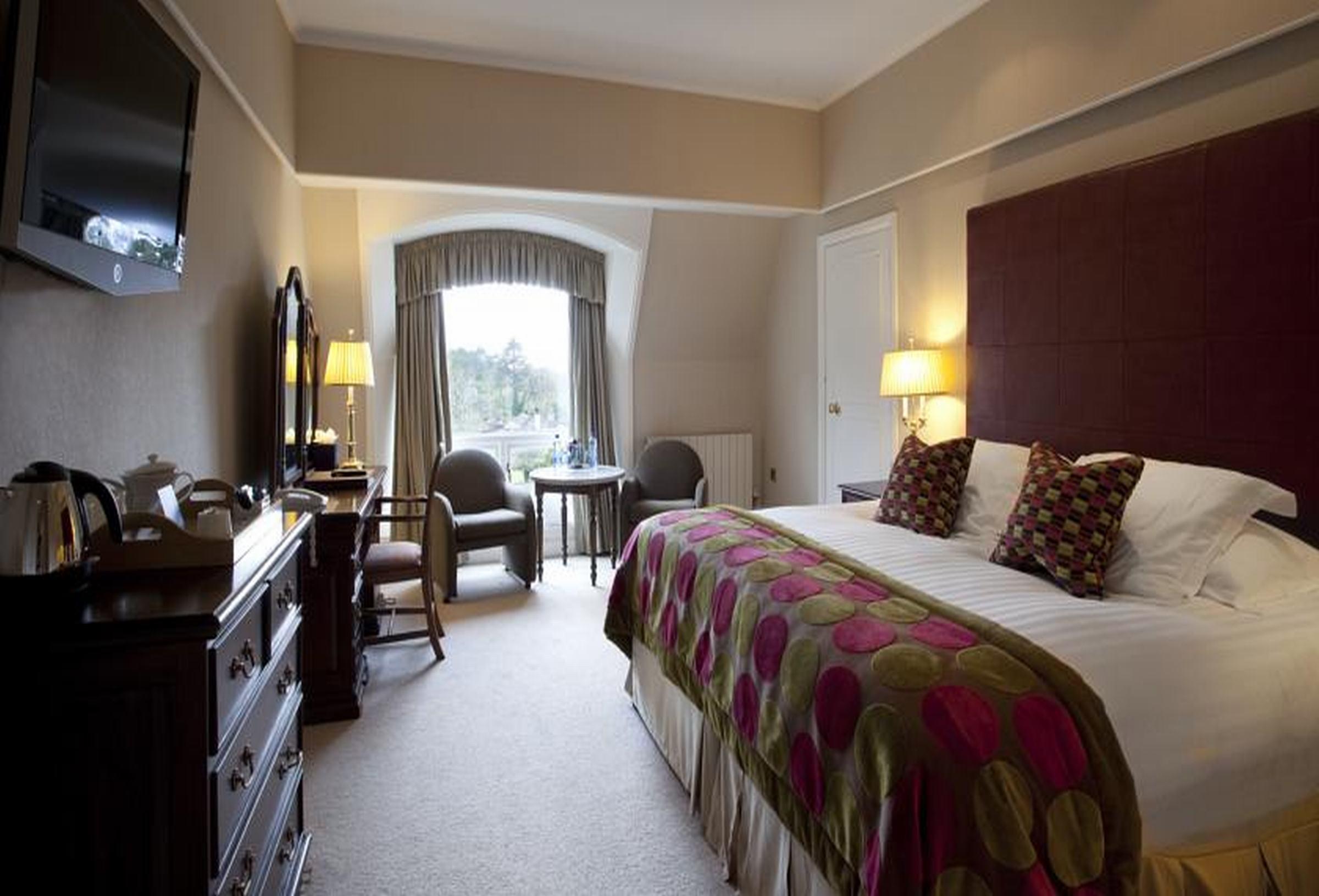 The Culloden Estate And Spa Holywood  Exteriér fotografie A bedroom at the hotel