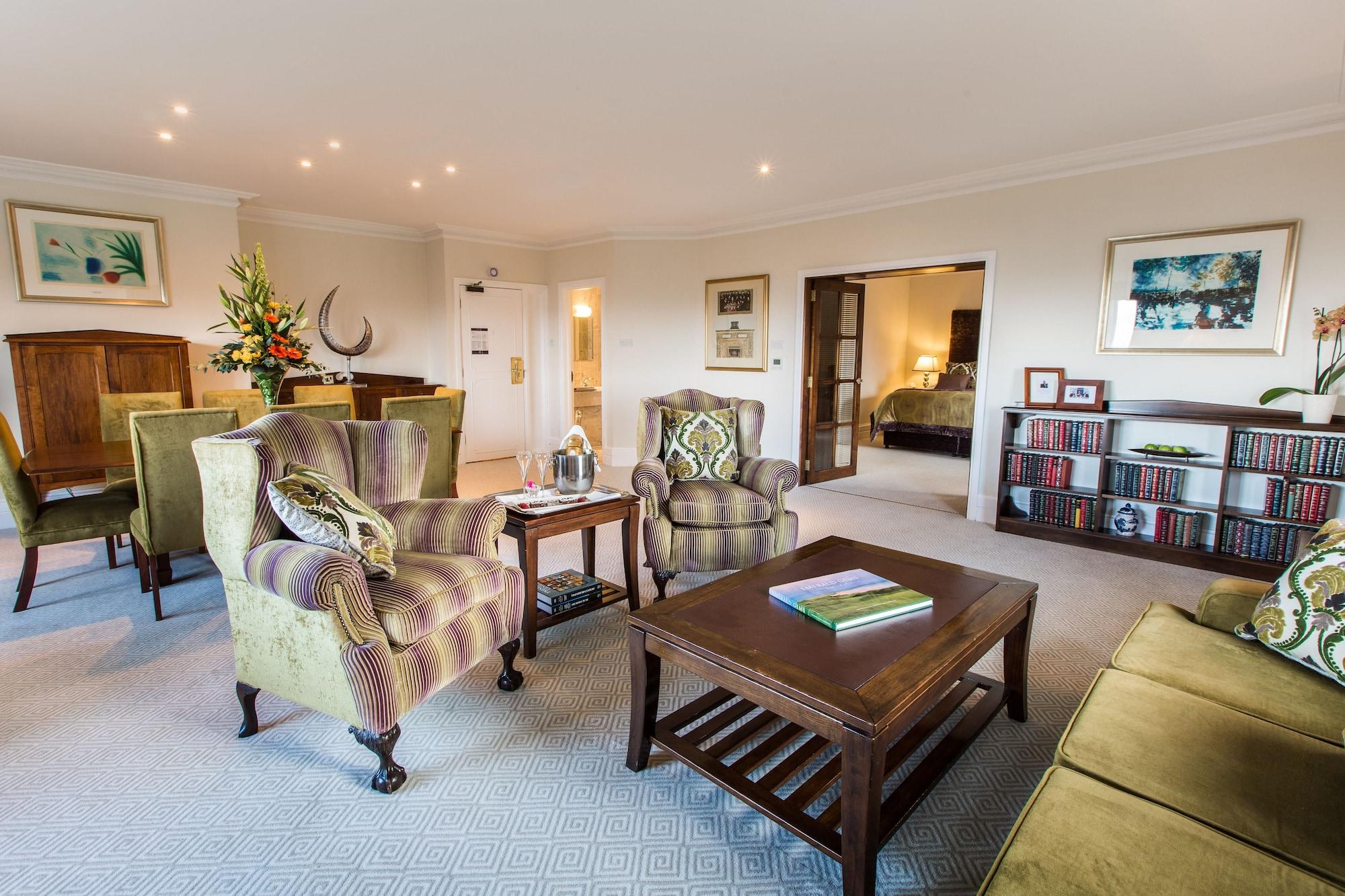 The Culloden Estate And Spa Holywood  Exteriér fotografie The interior of a typical suite at the hotel