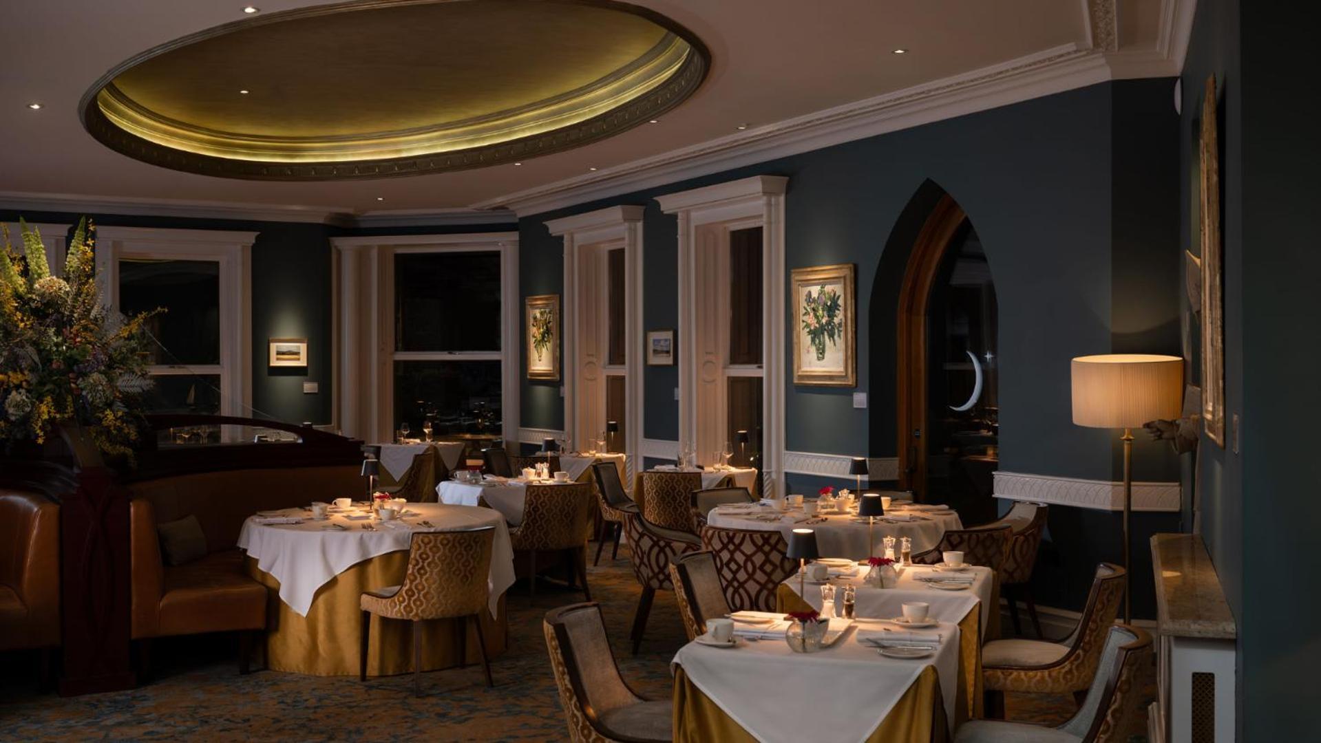 The Culloden Estate And Spa Holywood  Exteriér fotografie The restaurant at the Taj Mahal Palace